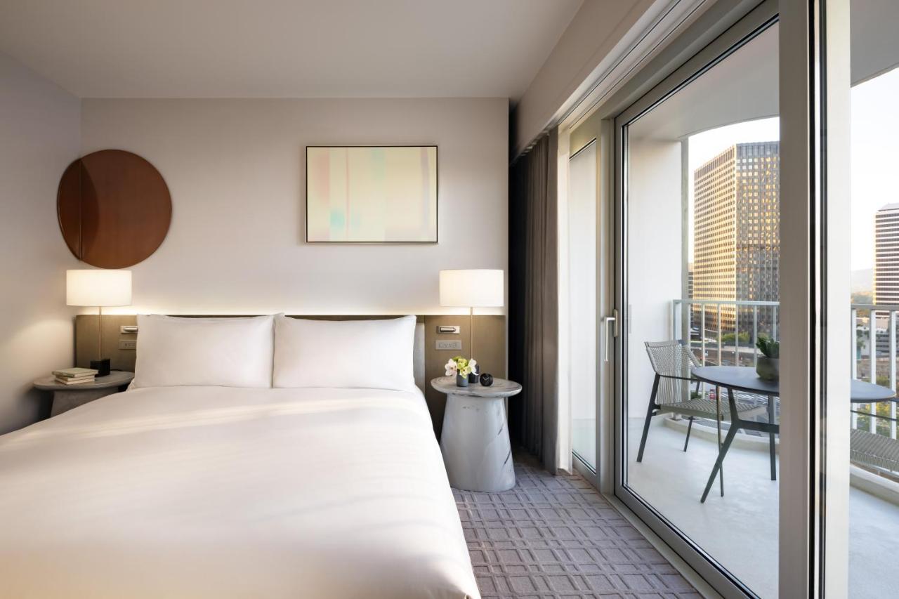 Fairmont Century Plaza Angeles Hotel